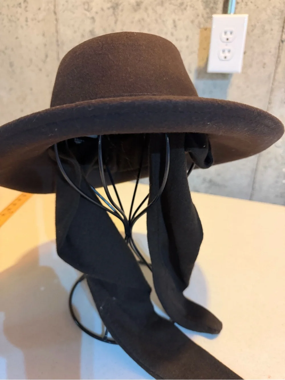 Women's Black Wool Wide-Brim Hat with Ribbon Tie